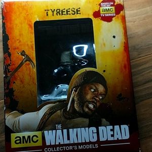 THE WALKING DEAD TYREESE COLLECTIBLE FIGURE